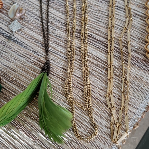 Set of 6 necklaces - Picture 3 of 4